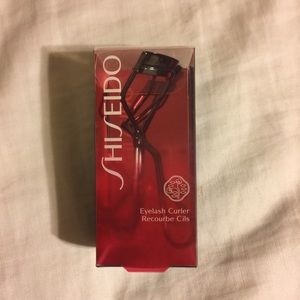 Shiseido Eyelash Curler